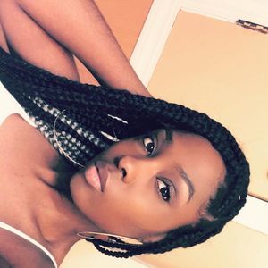 Meet your Posher, Angelique